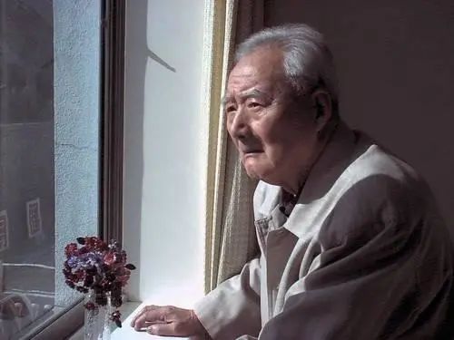 NMN的寿命增加了20年,李嘉诚阻止不了!真的能包治百病吗?延长寿命?