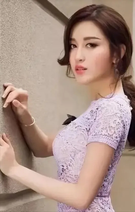 哔哩哔哩,你能用商品啃直播这块骨头吗?
