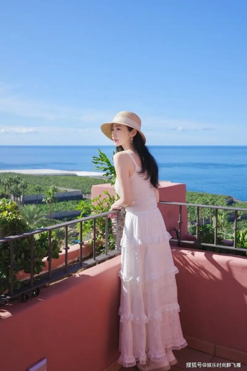 赵本山“回归”信号频现：女儿澄清“天价早餐”，儿子跨年献艺，本山传媒加速走近聚光灯