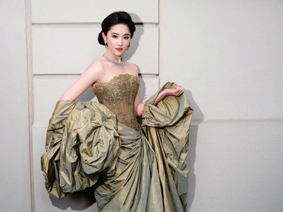 28岁，我在撒哈拉攒钱买房：驻外人的爱情，从来不是输给了距离